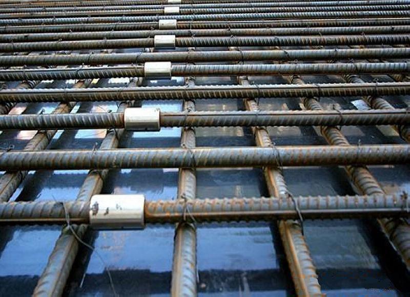 阿城为什么建楼房时，要在钢筋上加一排小圆环？原来作用这么大